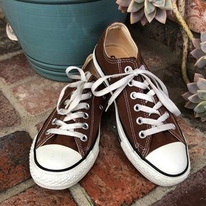 Brown Converse low top